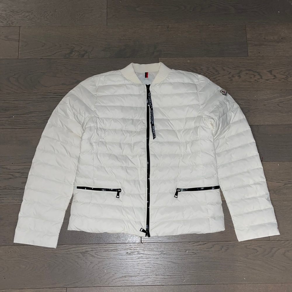Ordered this moncler jacket from nordstrom about a week ago on 1/15/2022,hate it
